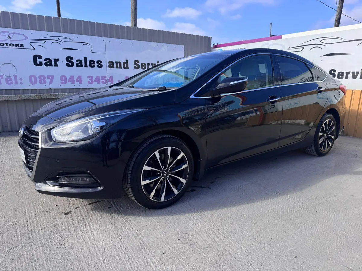 181 Hyundai i40 1.7D Executive Warranty - Image 1