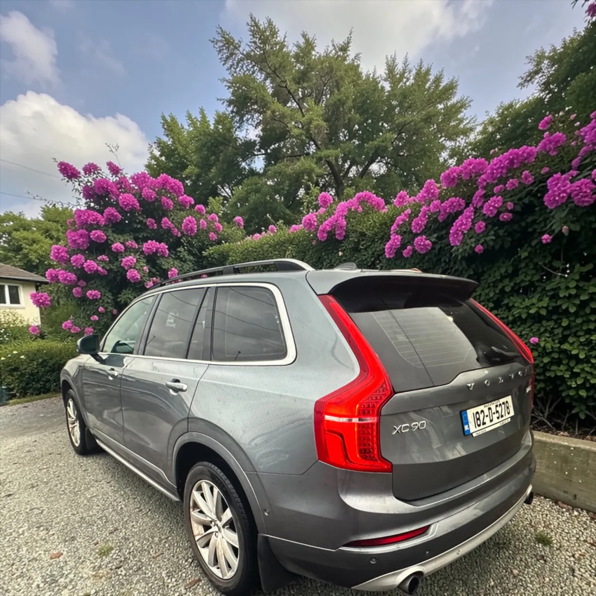 Volvo XC90 D5 (235hp) AWD Momentum Geartronic - Image 4