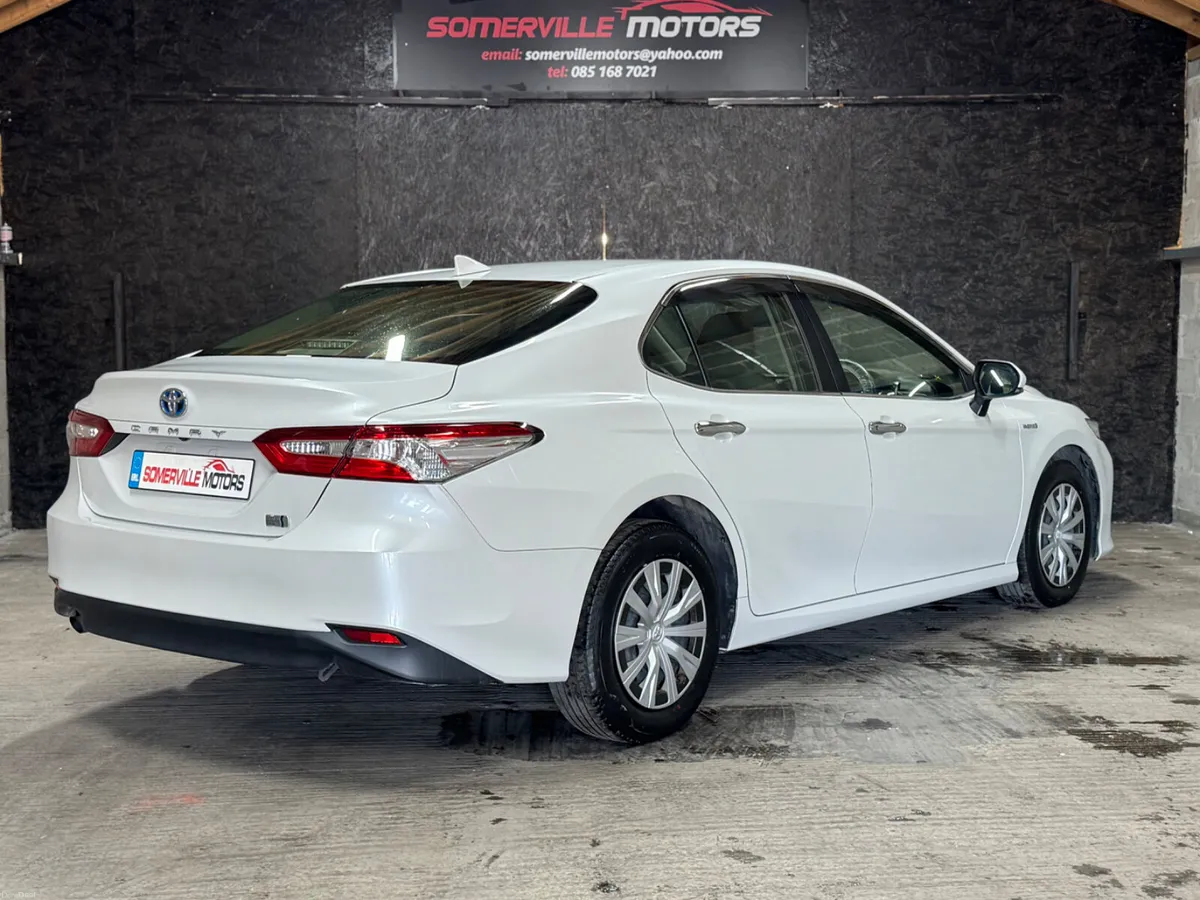 TOYOTA CAMERY AUTOMATIC 2020 - Image 3