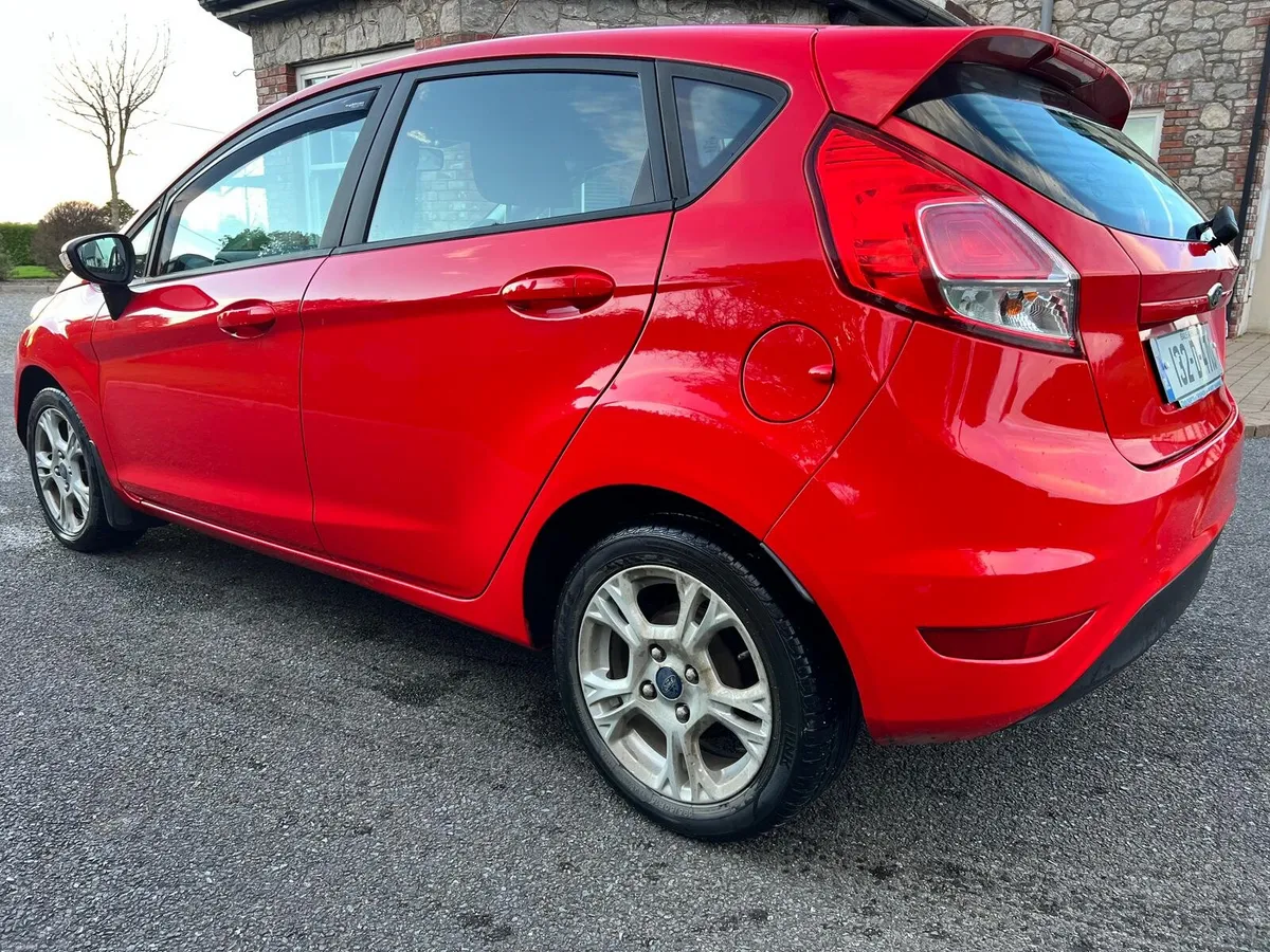 Ford Fiesta Zetec 1.25 60PS M5 4DR - Image 3