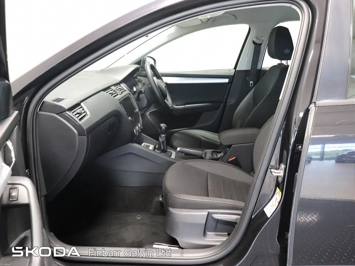 Skoda Octavia AMBITION 1.6TDI 115HP - Image 4