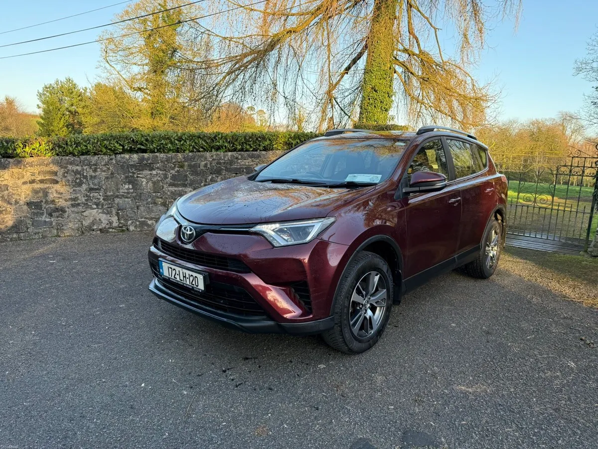 172 Toyota RAV4 2.0D LUNA - Image 1