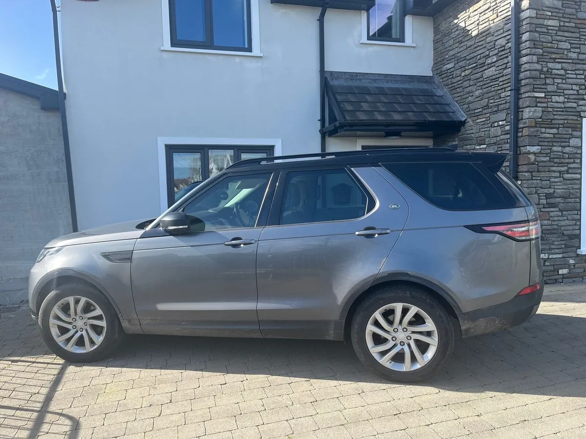 Land Rover Discovery 2.0 TD4 HSE 7 seat - Image 2