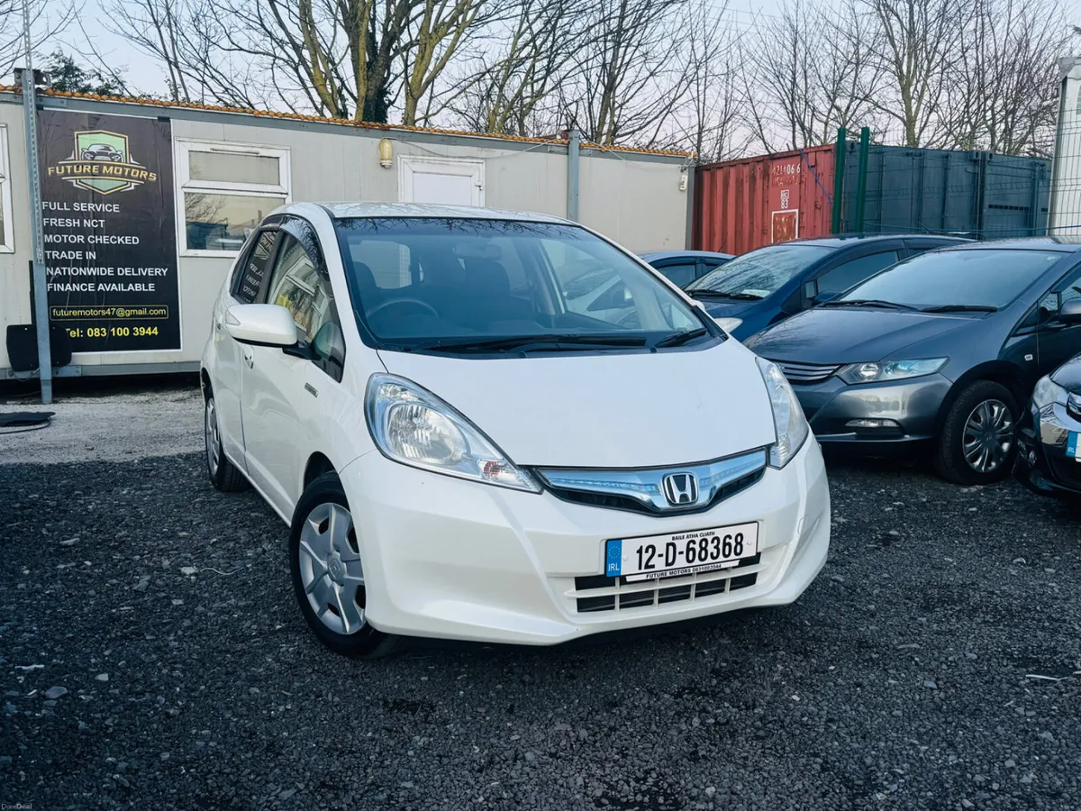 2012 Honda Fit 1.3 Hybrid Automatic - Image 2