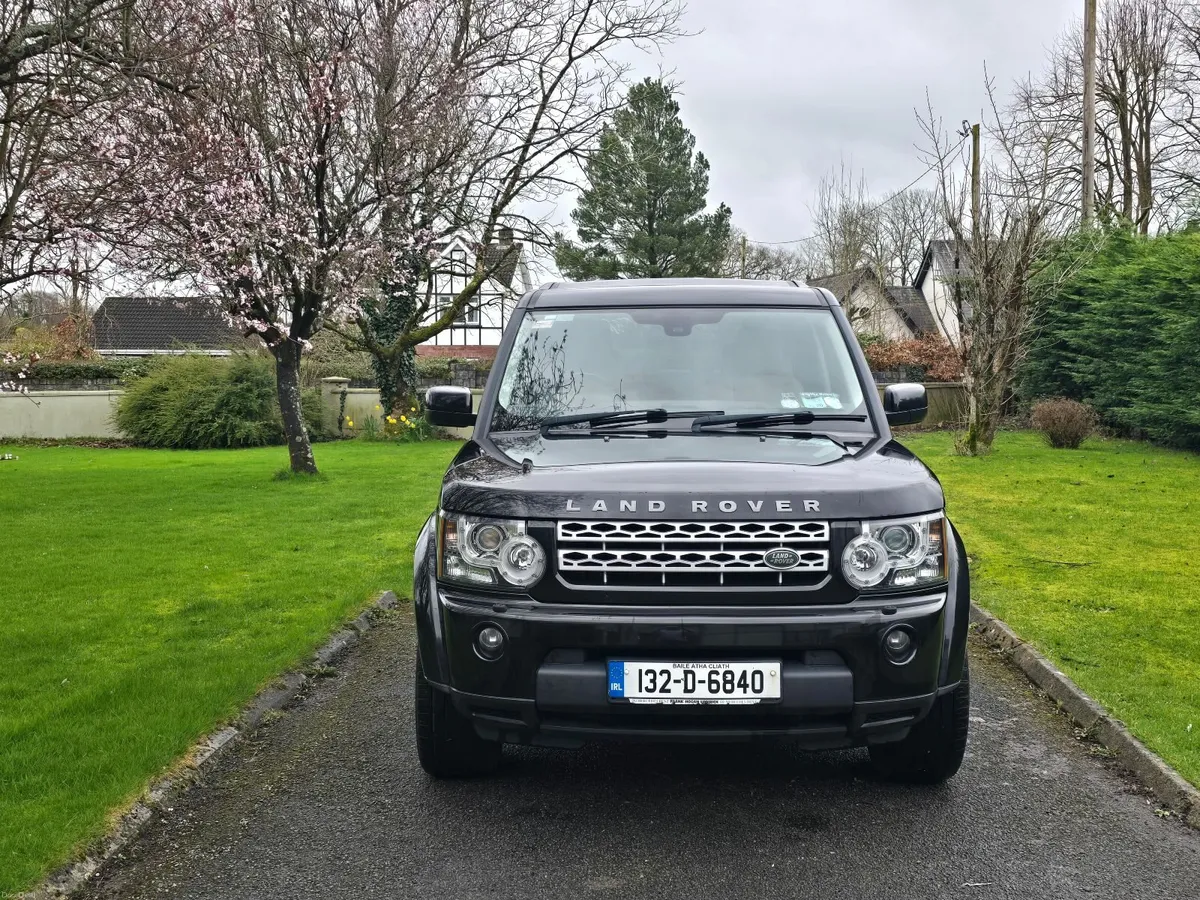 Land Rover Discovery 2013 - Image 1
