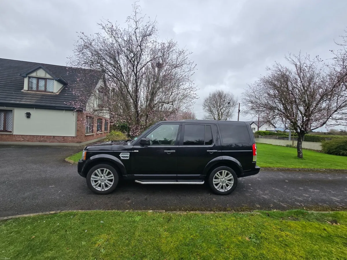Land Rover Discovery 2013 - Image 2