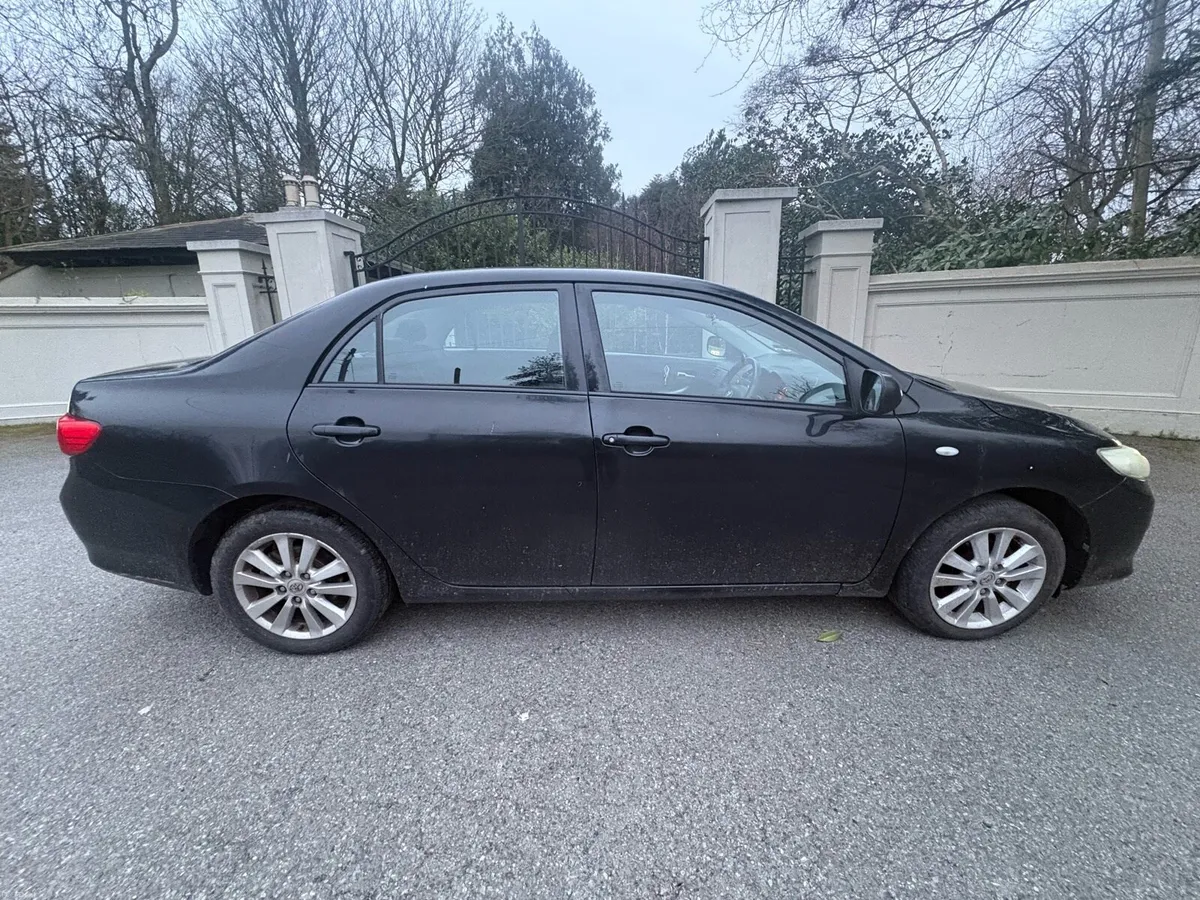 Toyota Corolla - Image 3