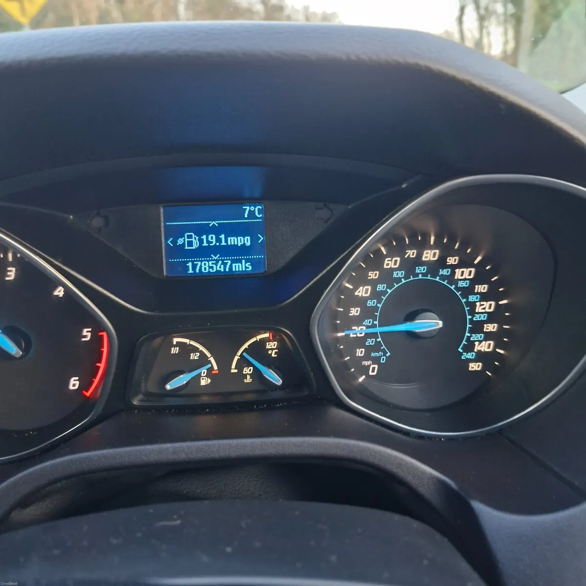 Ford Focus Full Service History 2011 - Image 3