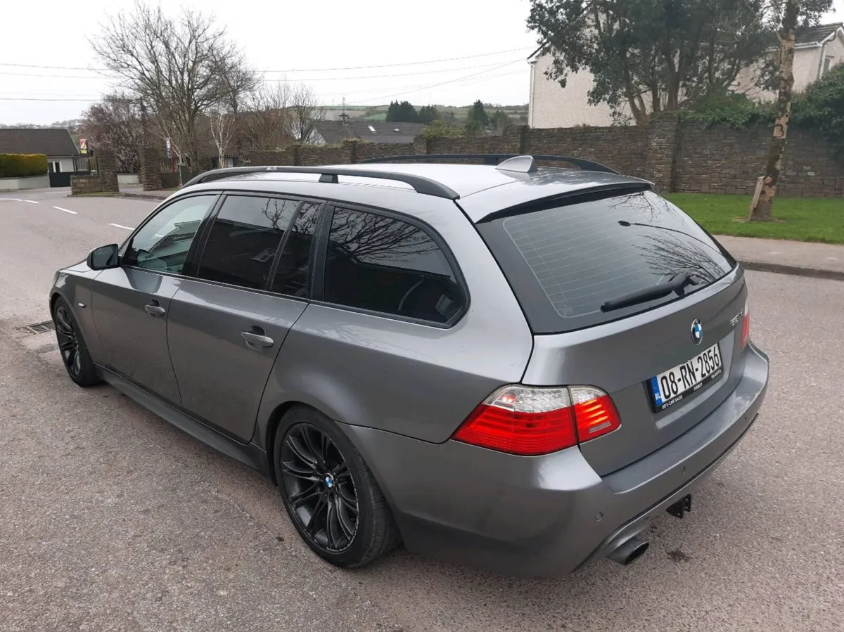 08 520 E61 M Sport Automatic - Image 4