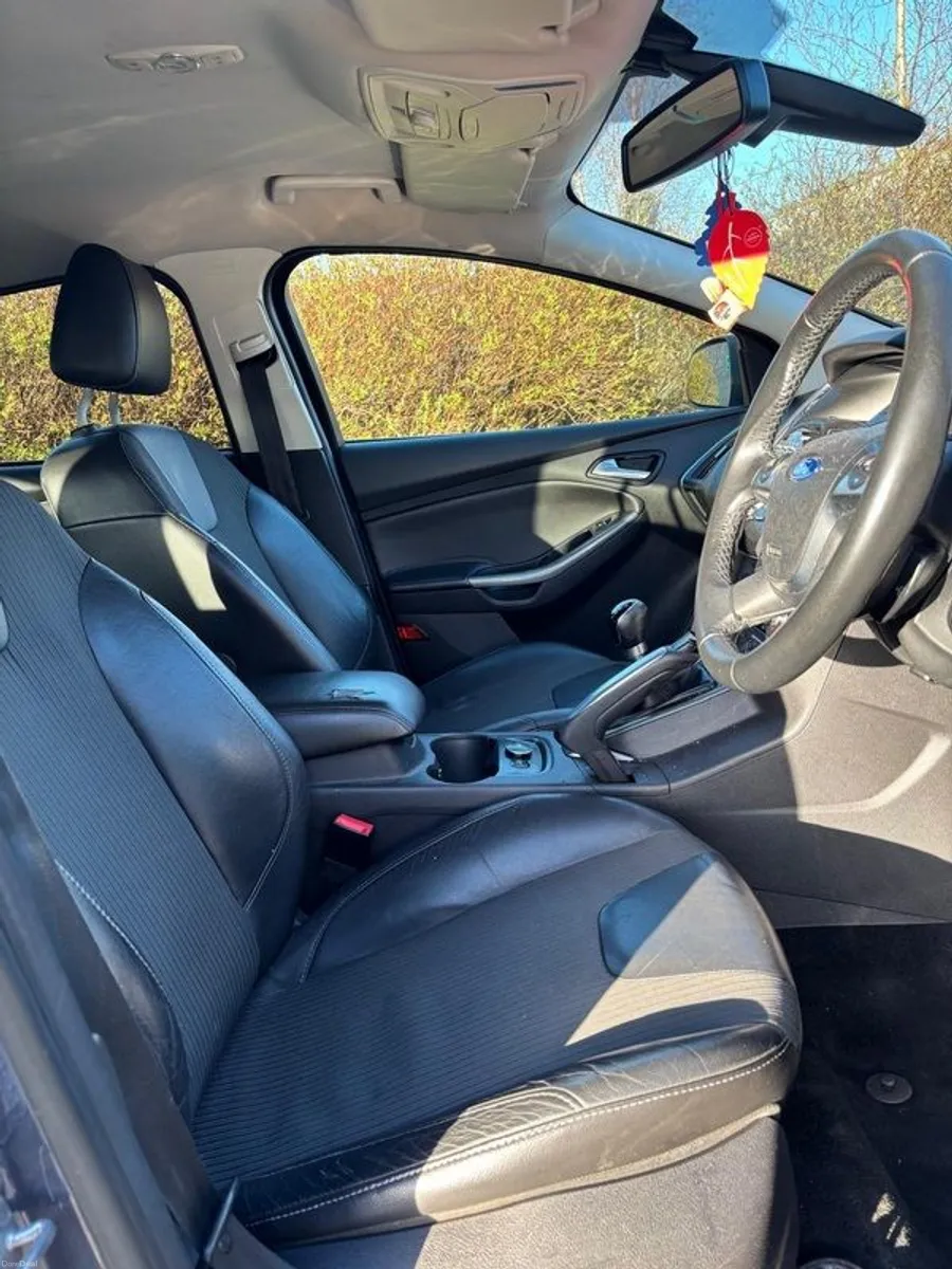 2012 Ford Focus Titanium - Image 3