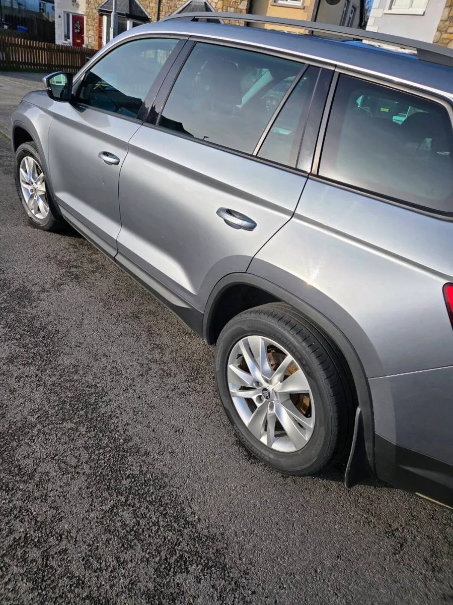 SKODA KODIAQ 2.0 TDI SE TECHNOLOGY 15 150PS 5DR AU - Image 6