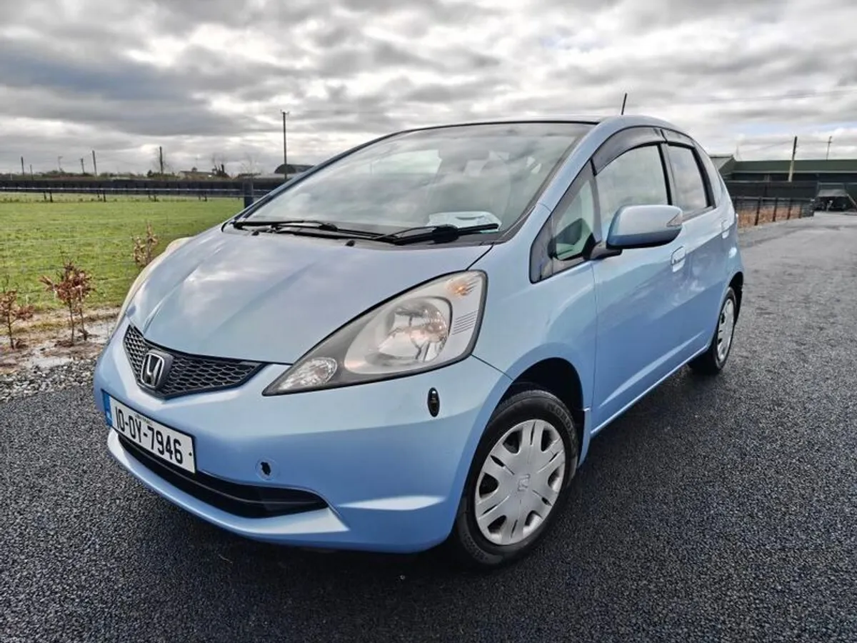 2010 Honda Fit Automatic (NCT 11/26) - Image 4