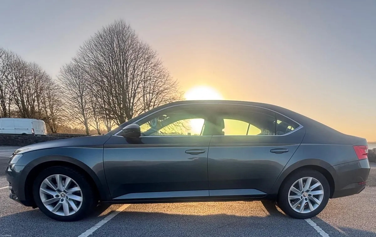 Skoda Superb 2020 - Image 1