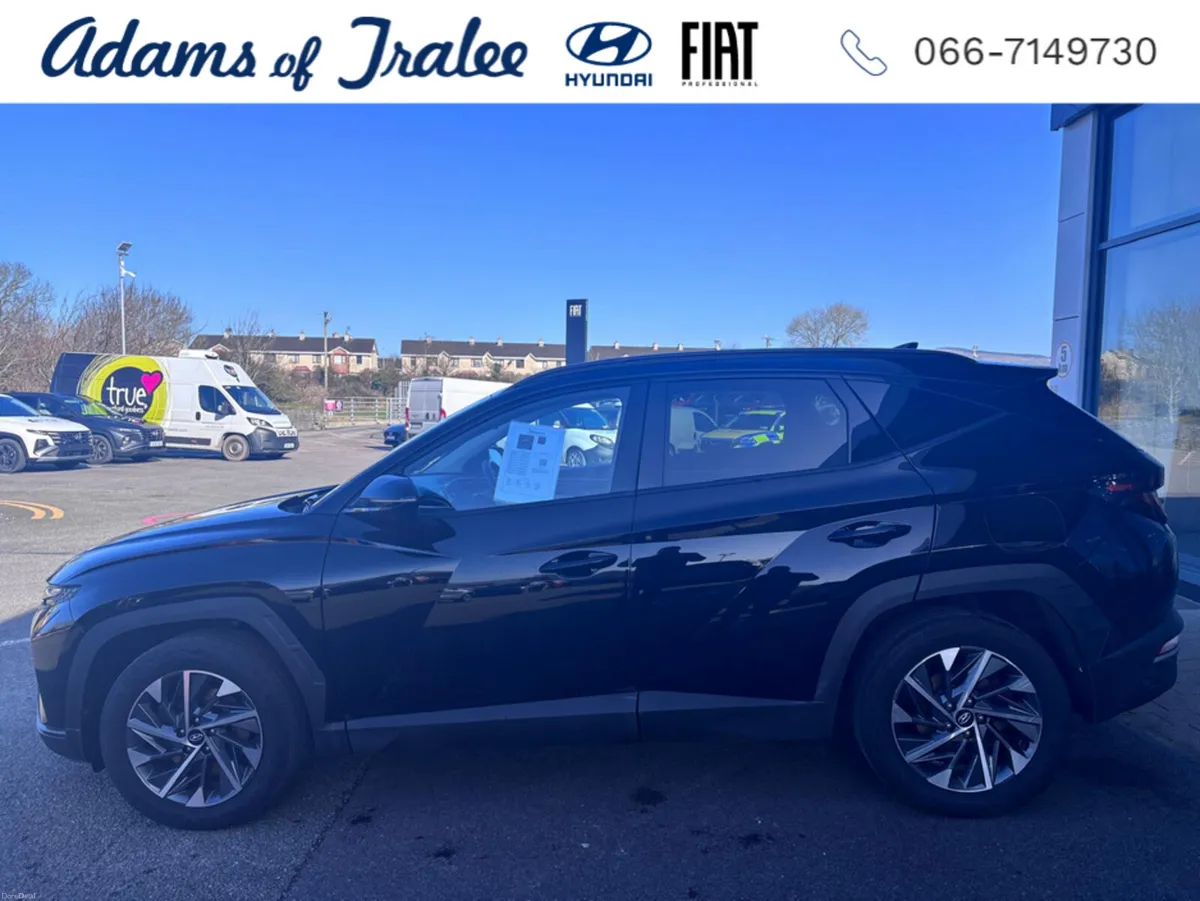 Hyundai Tucson EXECUTIVE 5DR - Image 2