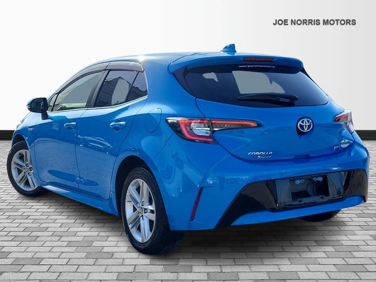 Toyota Corolla 1.8 G Hybrid Sport Automatic - Image 3