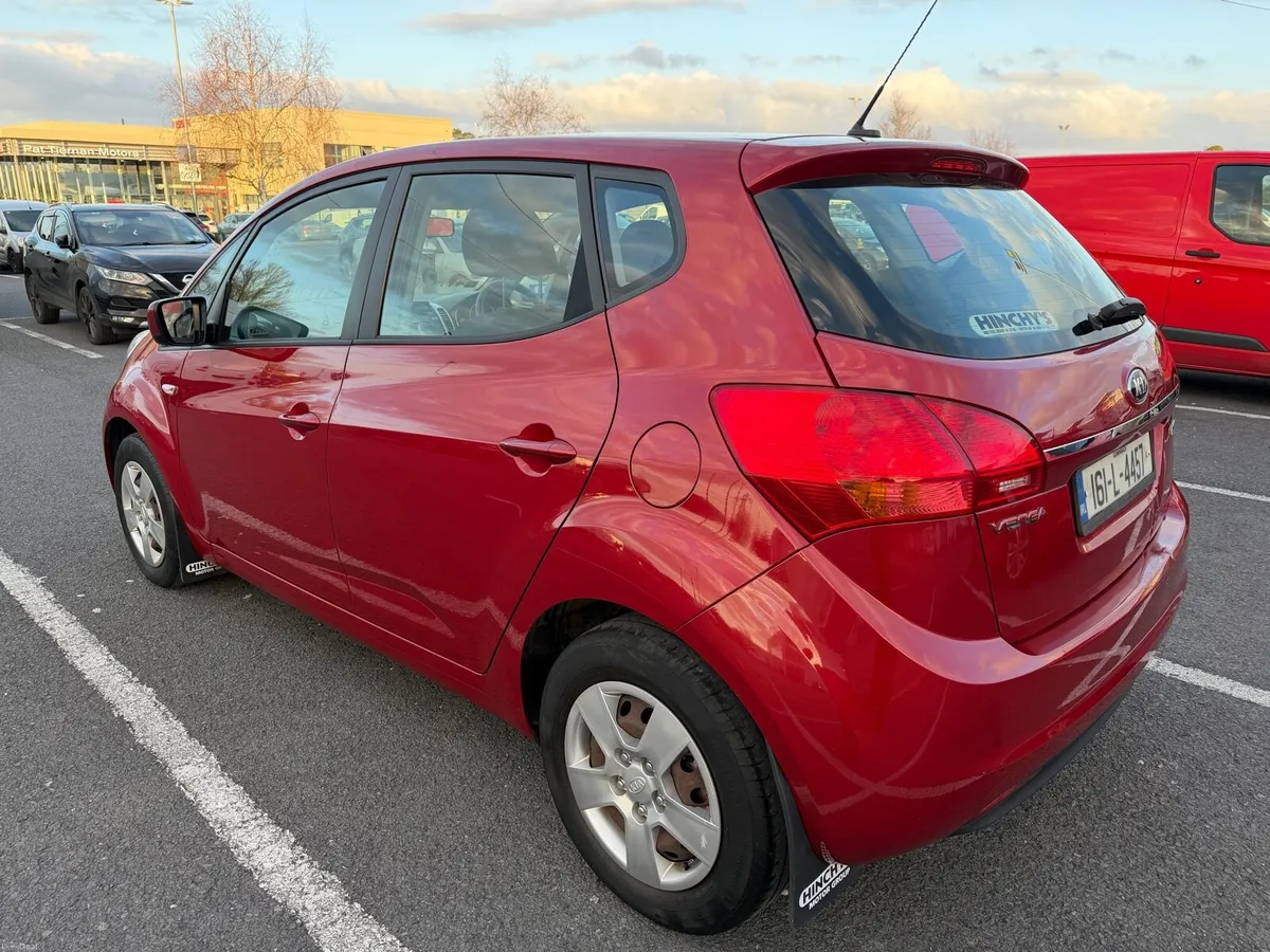 Kia Venga 1.4 Petrol - Image 4