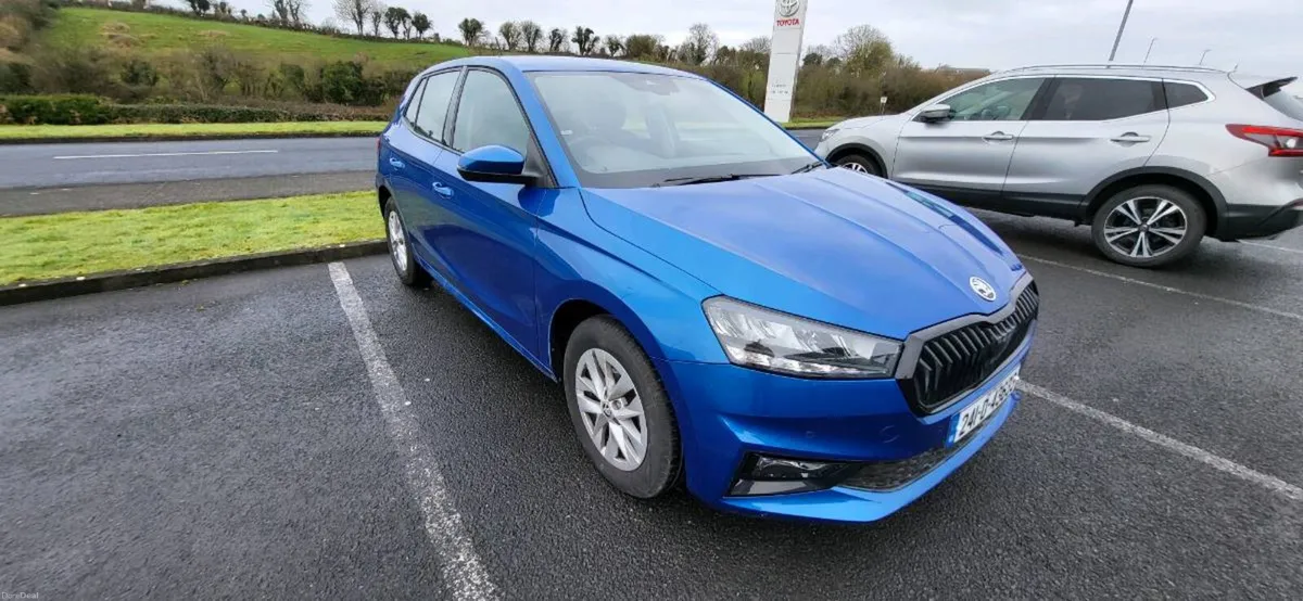 Skoda Fabia 2024 1.0 MPI - Image 2