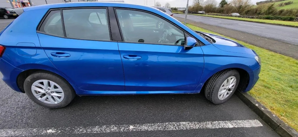 Skoda Fabia 2024 1.0 MPI - Image 4