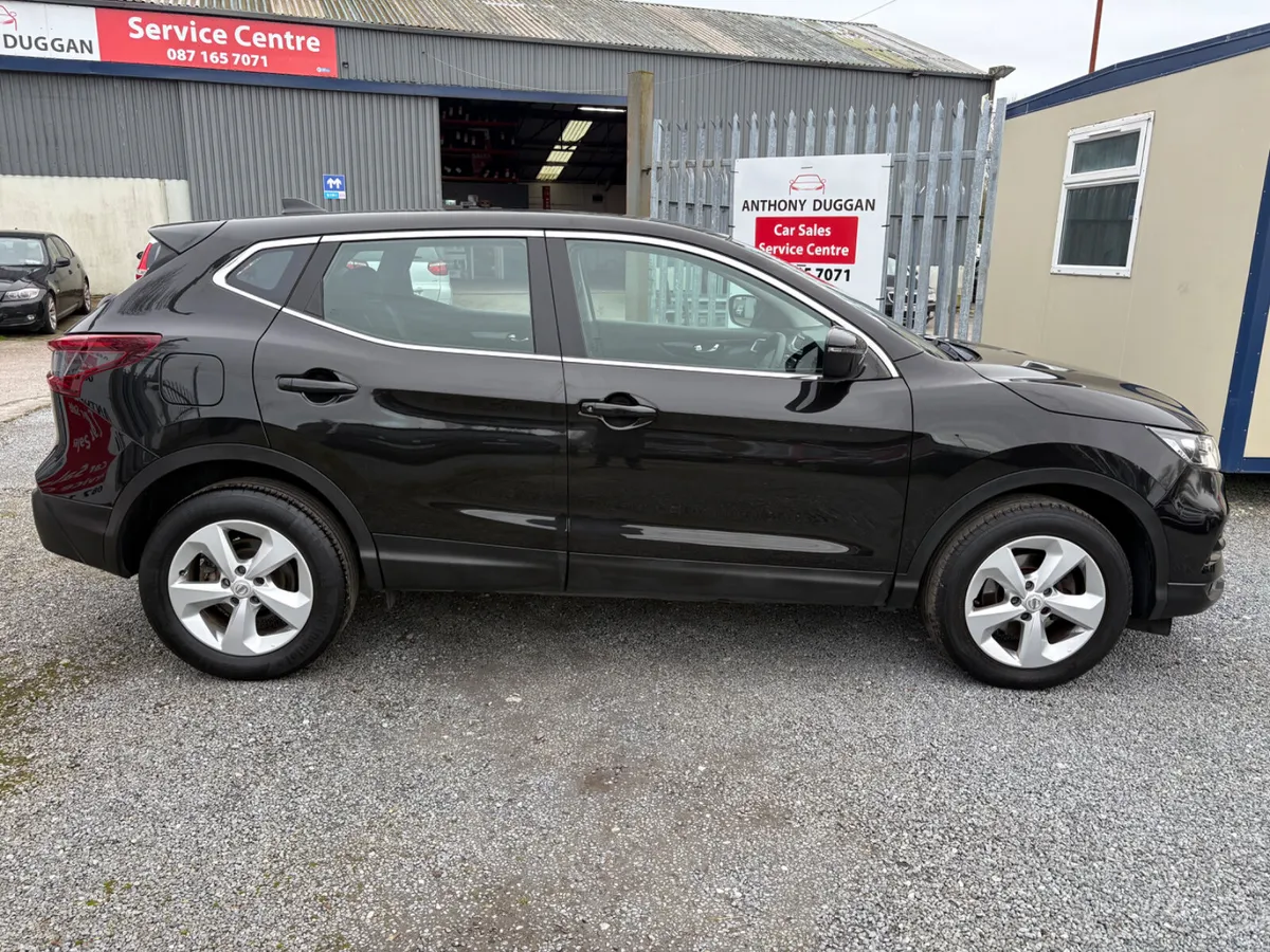 2020 Nissan Qashqai Automatic 1.3 petrol - Image 2