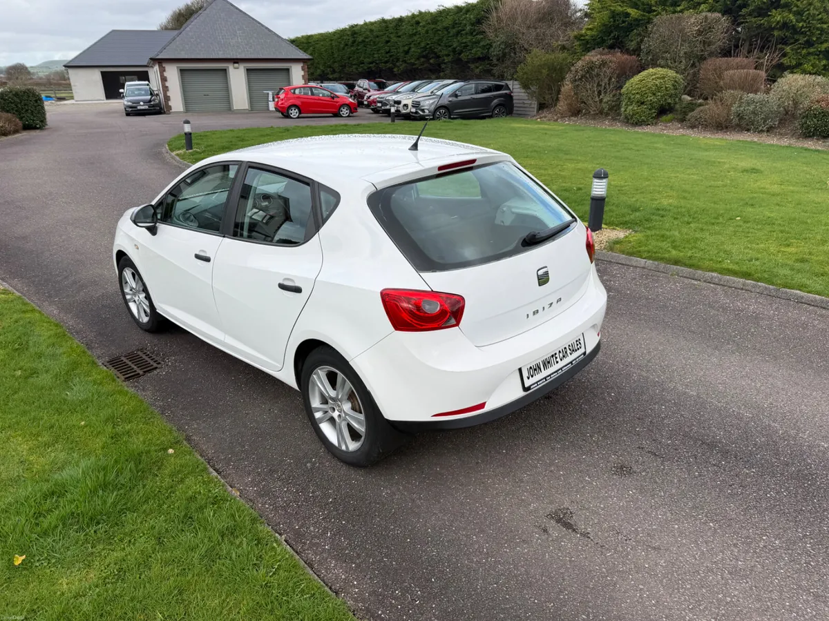 SEAT Ibiza 1.2 Petrol low kilometres - Image 3