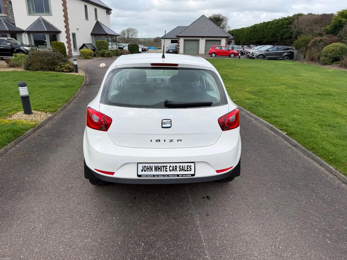 SEAT Ibiza 1.2 Petrol low kilometres - Image 4