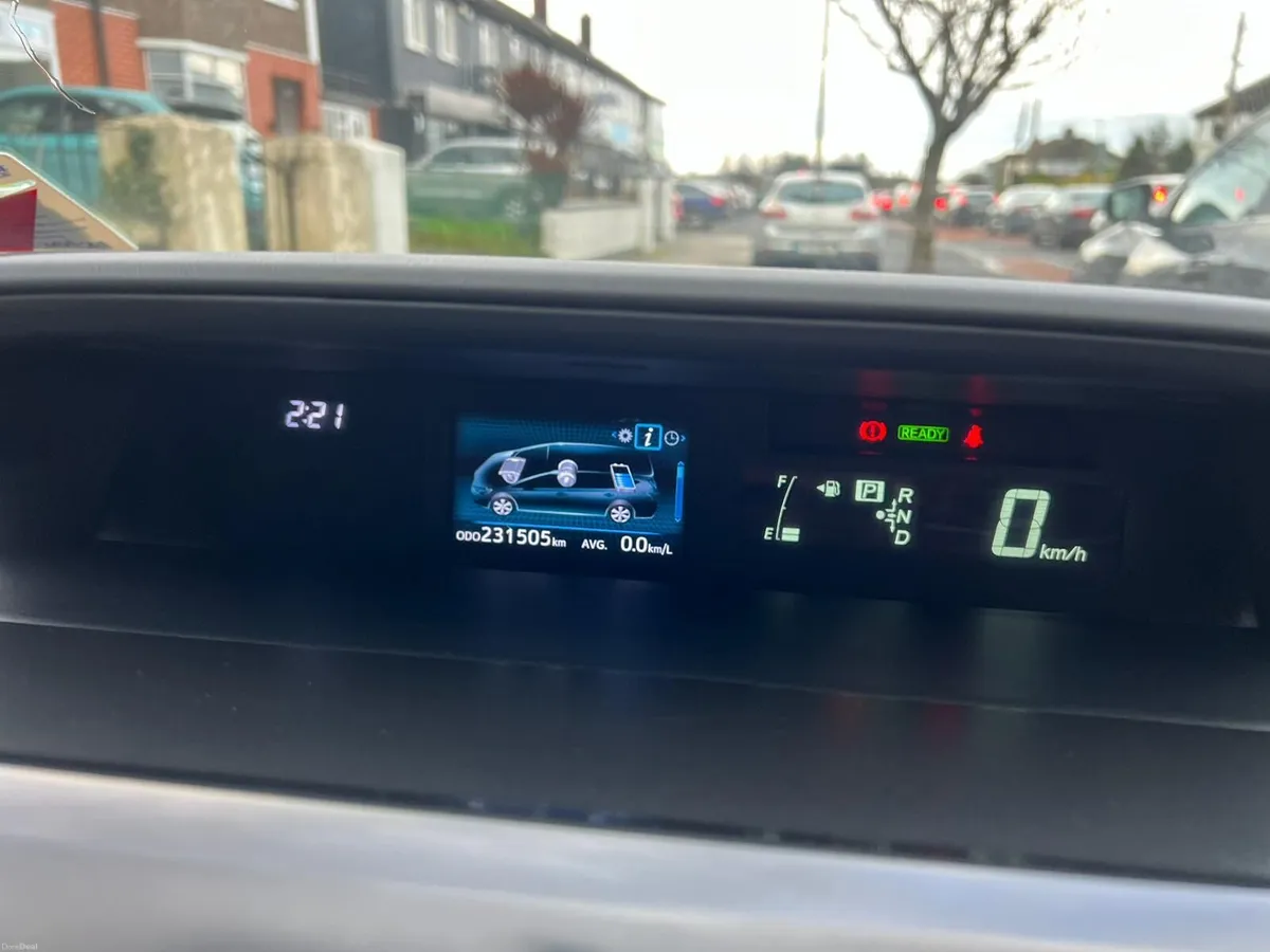 Toyota Prius 2016 EX Taxi Only in taxi for 2 Years - Image 2