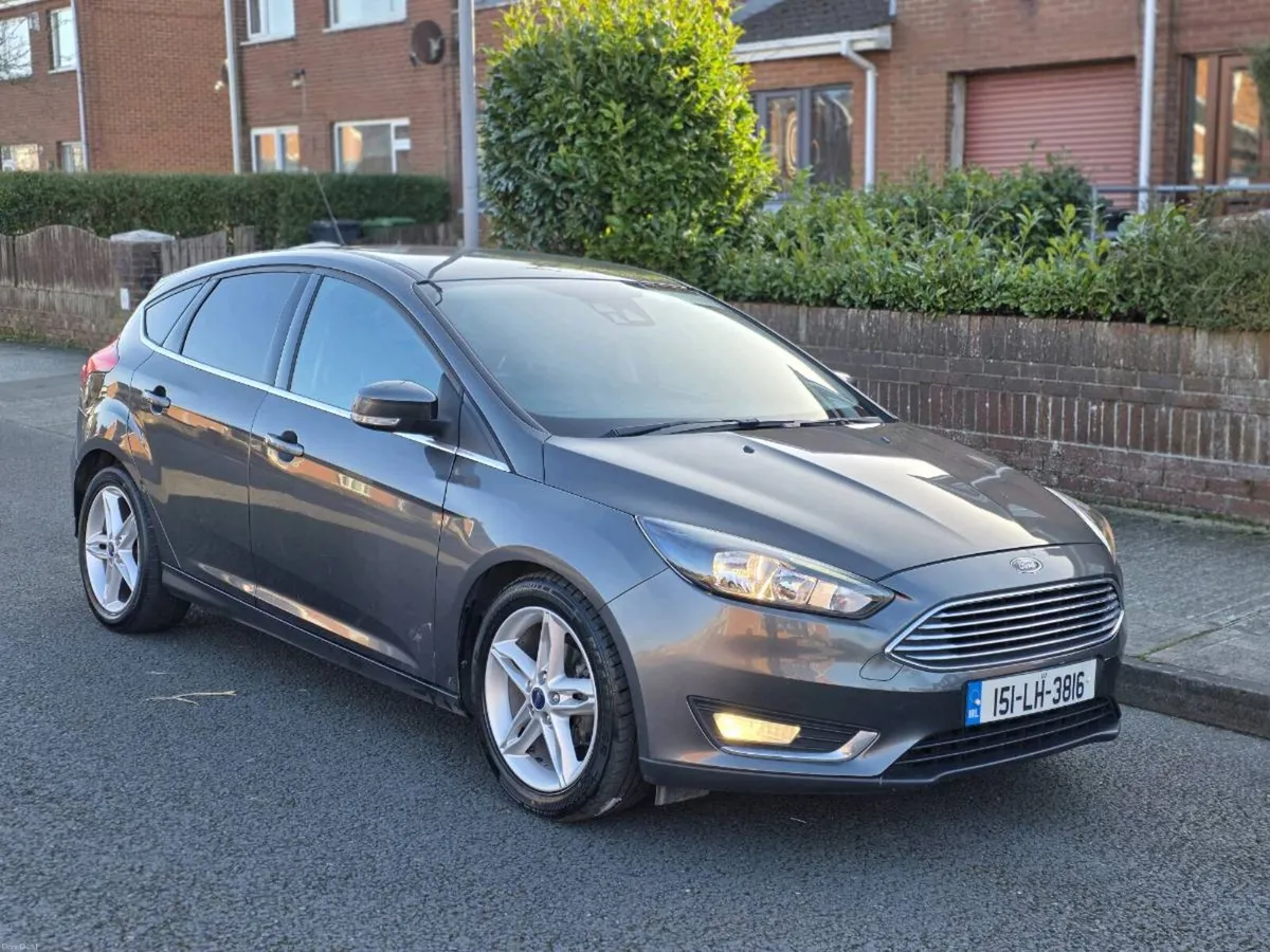 Ford Focus 2015 Titanium Low Km - Image 1