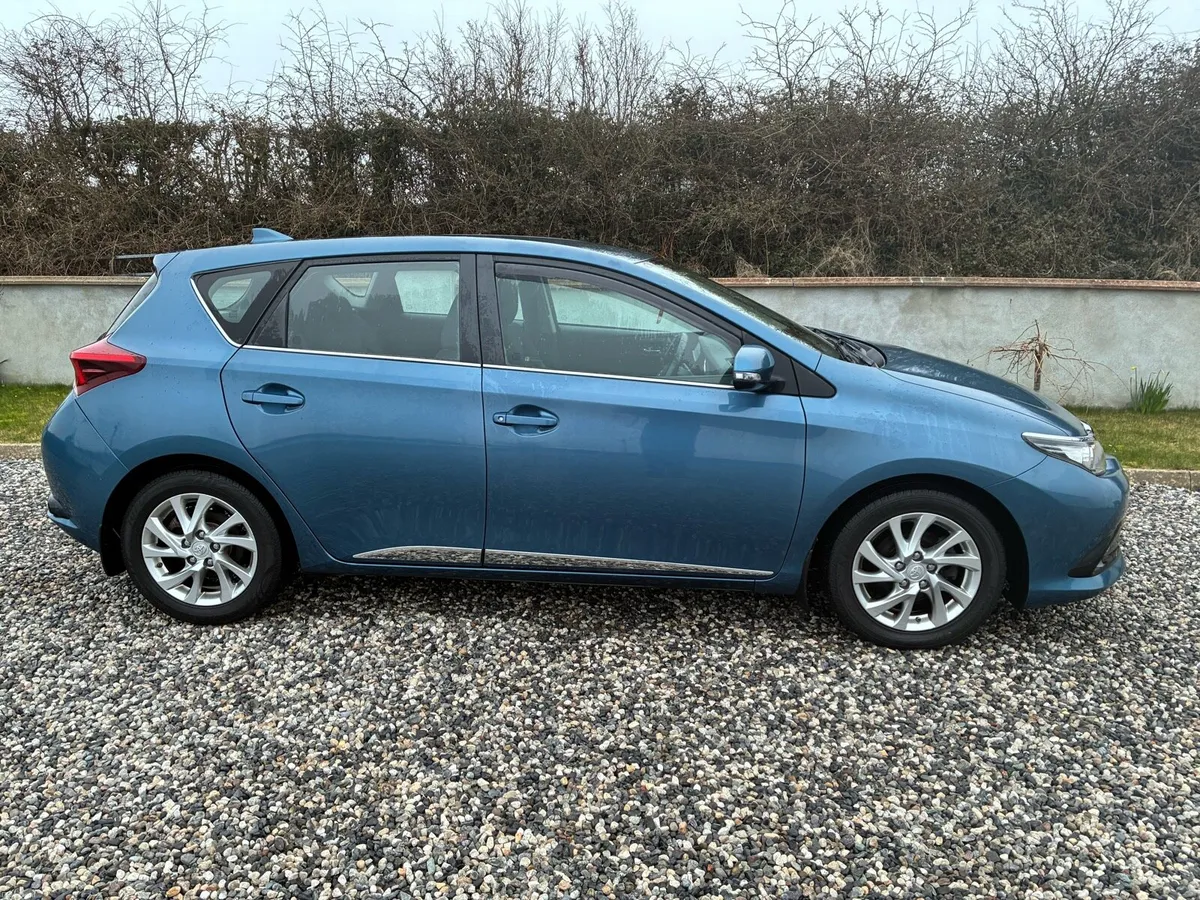 2016 Toyota Auris Luna 1.4 D-4D *New Nct* - Image 2