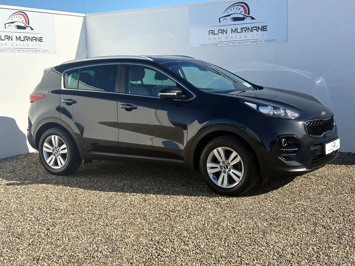 KIA SPORTAGE PLATINUM MODEL  2017 JUST 76,000 KMS - Image 2
