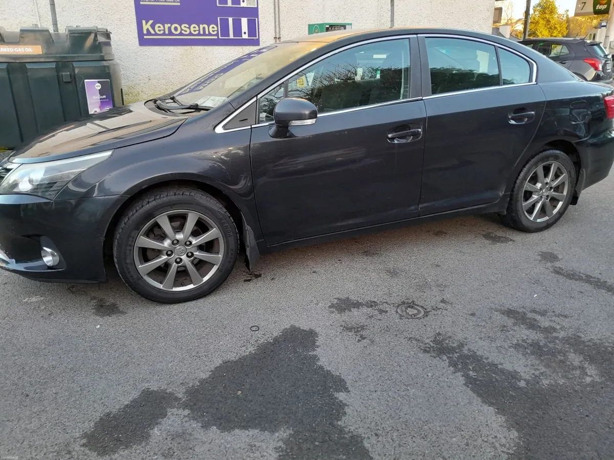 2013 Toyota Avensis d4d nct 05/26 tax 7. 26 .€3200 - Image 2