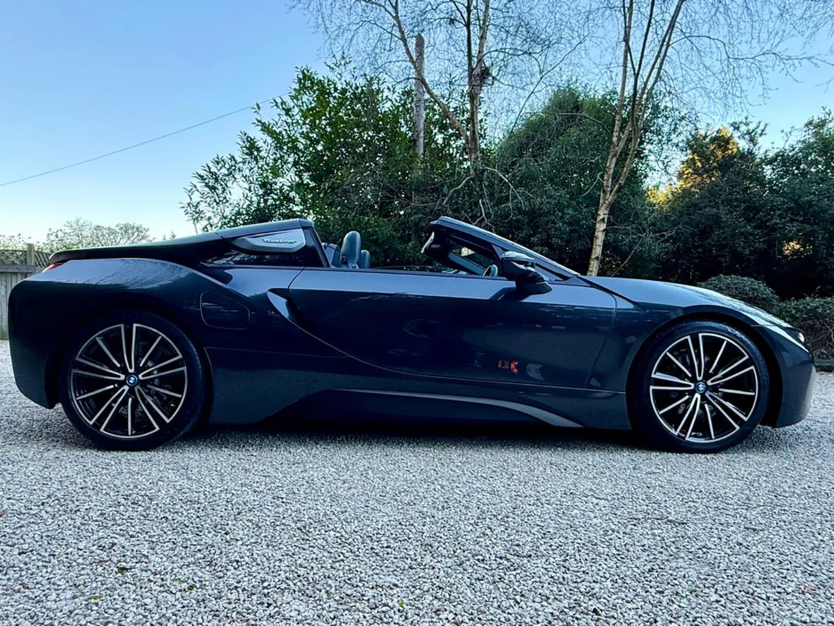 BMW i8 ROADSTER *F.BMW.S.H…LCI* - Image 4