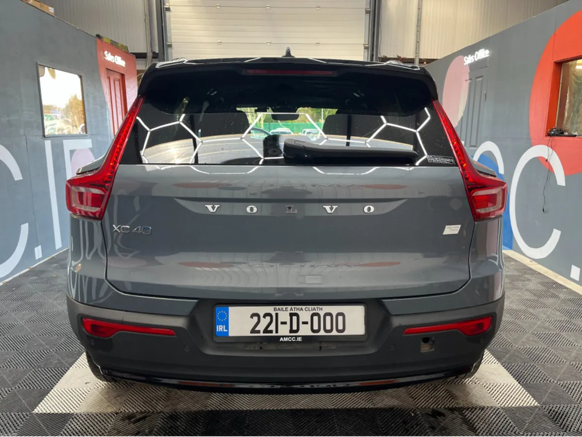 Volvo XC40 2022 VOLVO XC40 RECHARGE ULTIMATE TWIN - Image 3