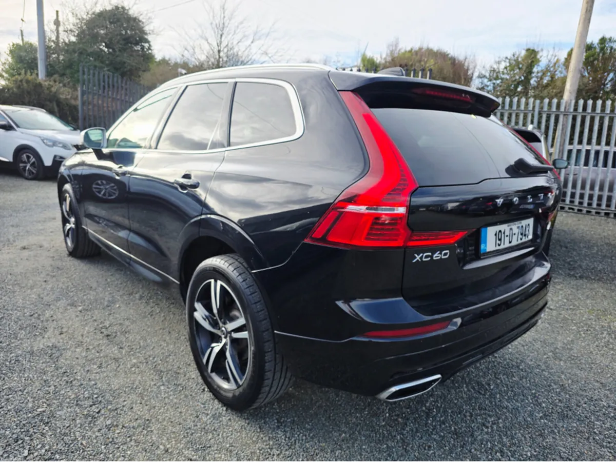 Volvo XC60 D4 R-DESIGN 5DR AUTO - Image 3