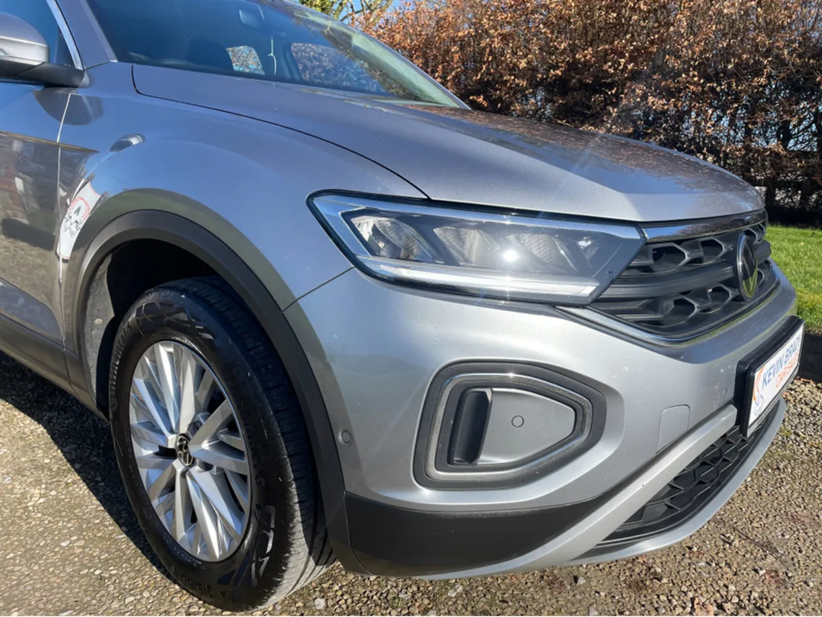 Volkswagen T-Roc 1.0 LITRE TSI LIFE MODEL - Image 5
