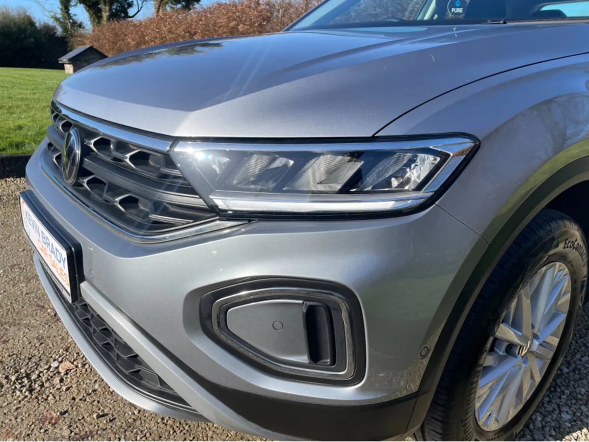 Volkswagen T-Roc 1.0 LITRE TSI LIFE MODEL - Image 6