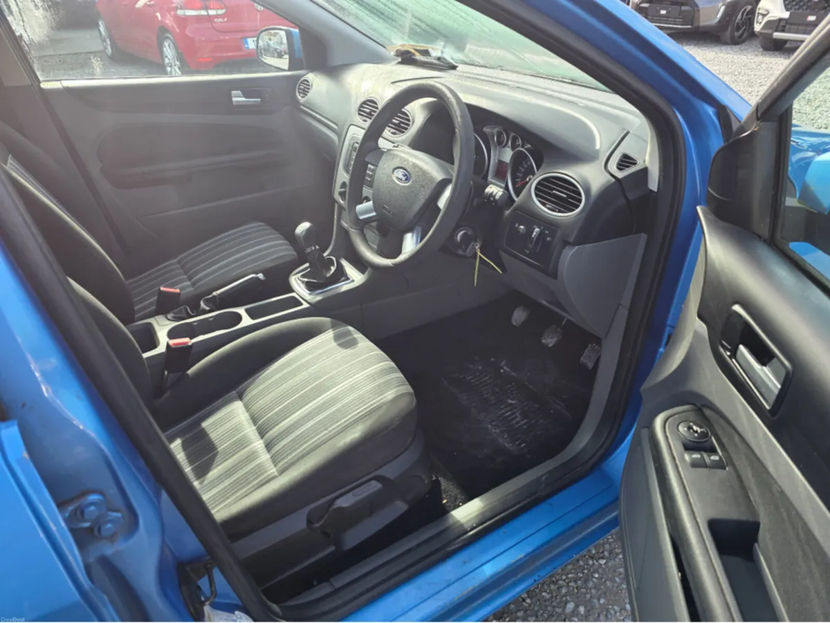 Ford Focus 1.6 TDCI STYLE 108BHP 5DR - Image 4