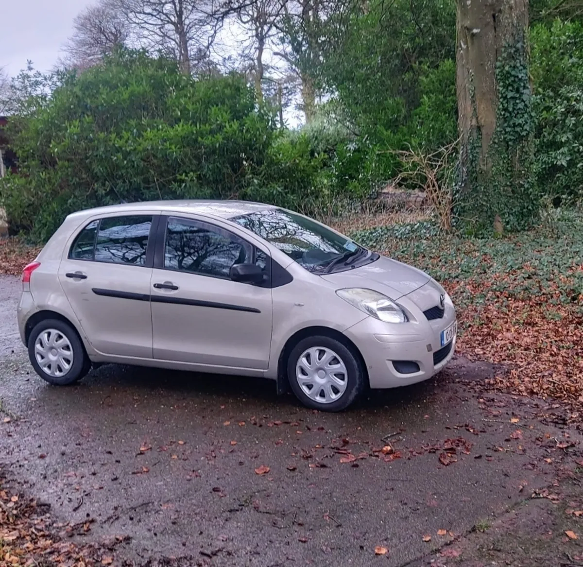 2010,Yaris 1.3 Litre New Nct 01/27, Price €3200 - Image 2