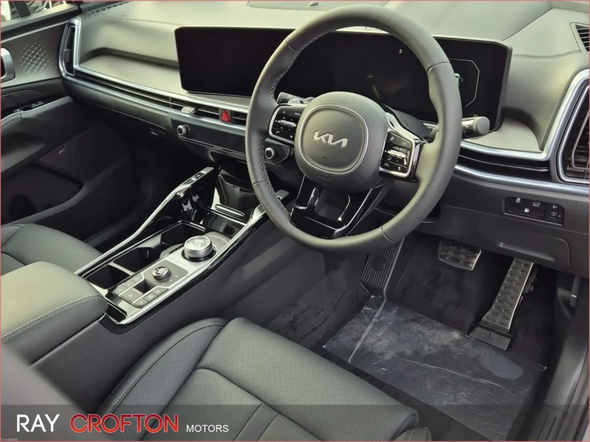Kia Sorento PE SEM PHEV *Kia Finance from 3.9% APR - Image 3