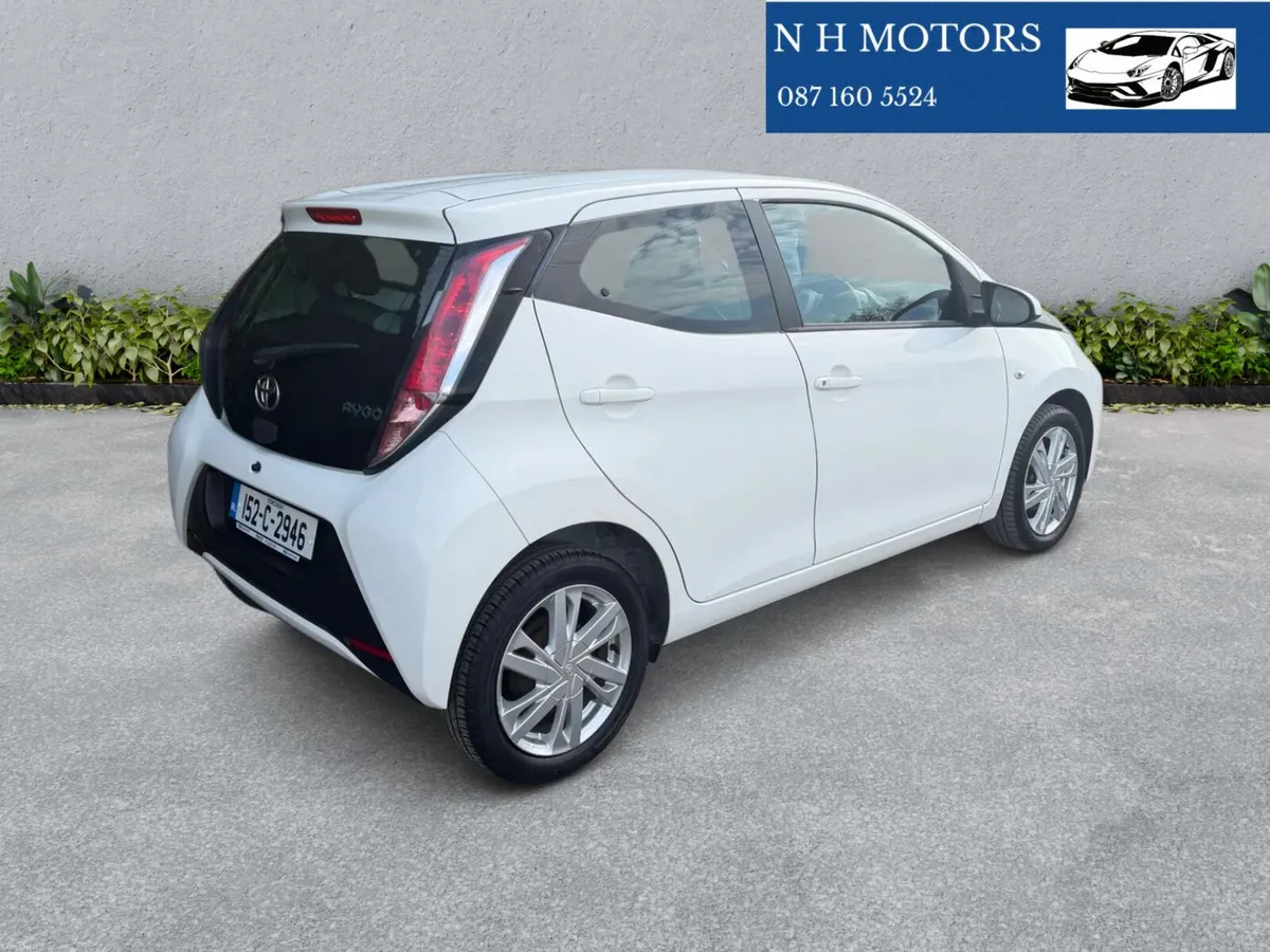 Aygo 2015 X-PLAY 1.0 *** REALLY LOW KM’S*** - Image 3