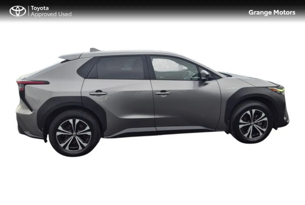 Toyota bZ4X SPORT AWD FULL ELECTRIC - Image 3