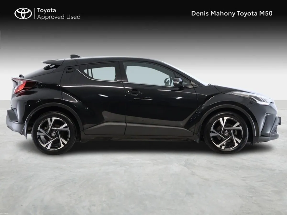 Toyota C-HR Sport Hybrid - Image 3