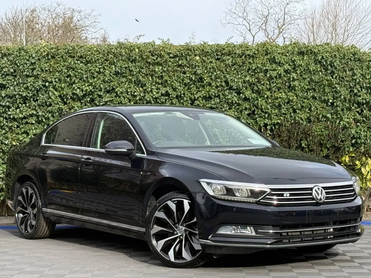 Volkswagen Passat HIGHLINE R-LINE PACK 2.0 TDI // - Image 1