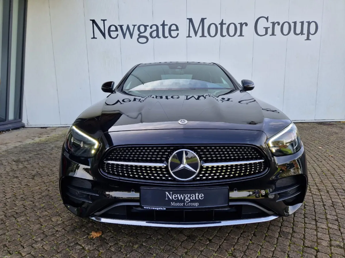 Mercedes-Benz E-Class E 220 D AMG LINE - Image 3