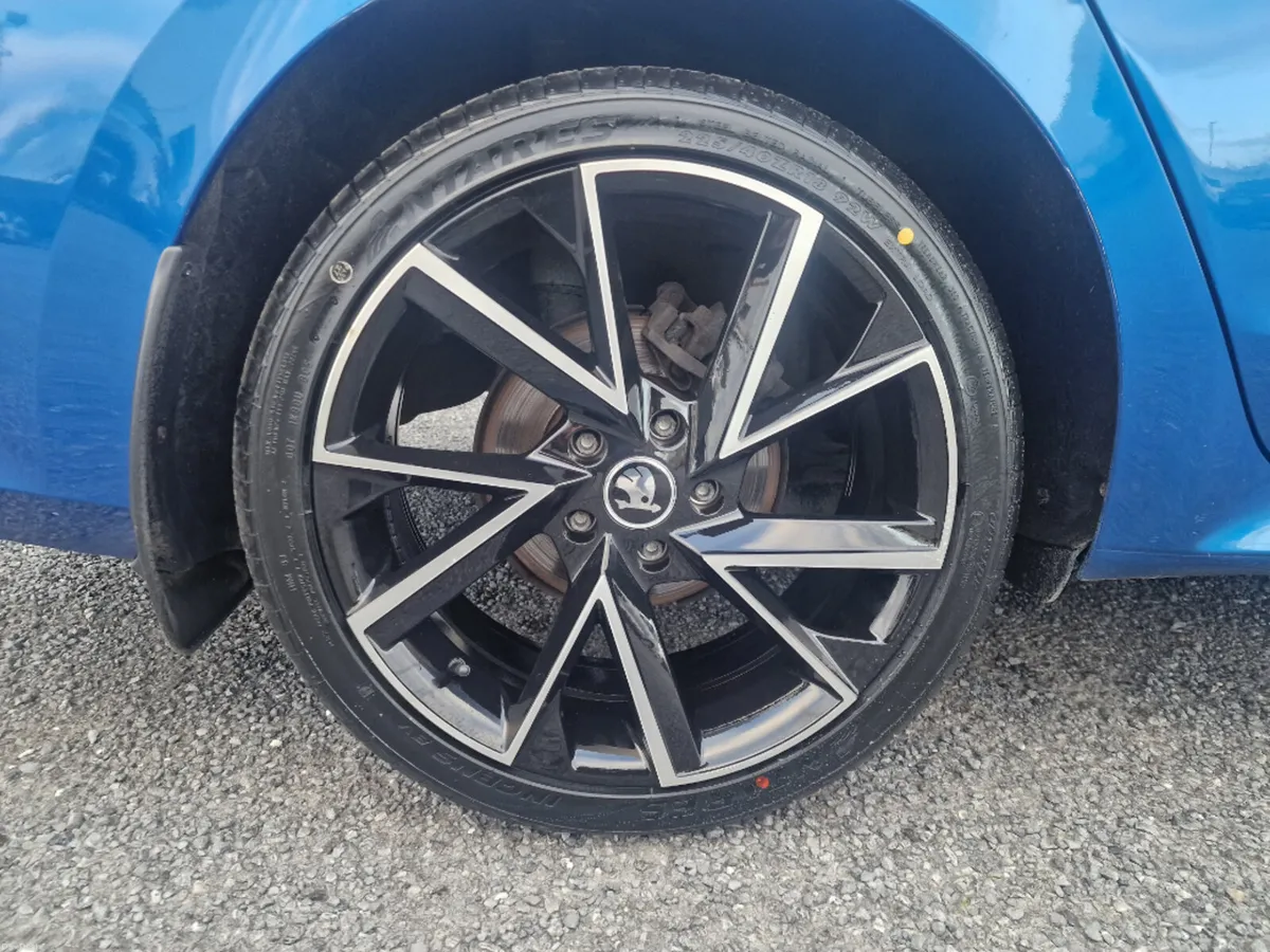 Skoda Octavia AMBITION 2.0tdi 115HP 5DR - Image 4