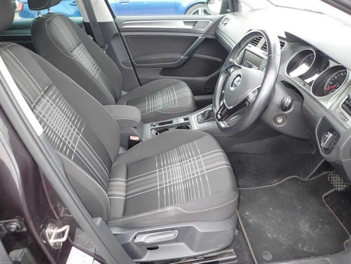 Volkswagen Golf 1.2 Lounge - Image 4