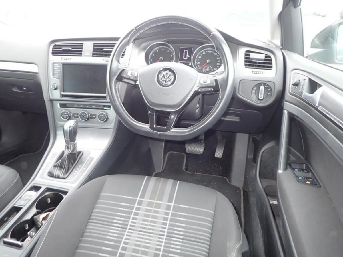 Volkswagen Golf 1.2 Lounge - Image 3