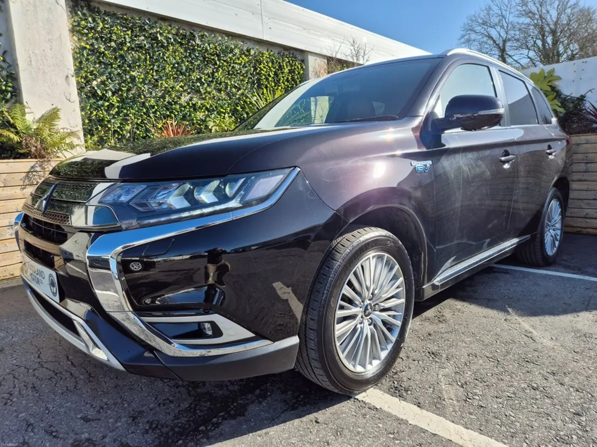 Mitsubishi Outlander 2.4 PHEV EXCEED / TOP SPEC / - Image 3