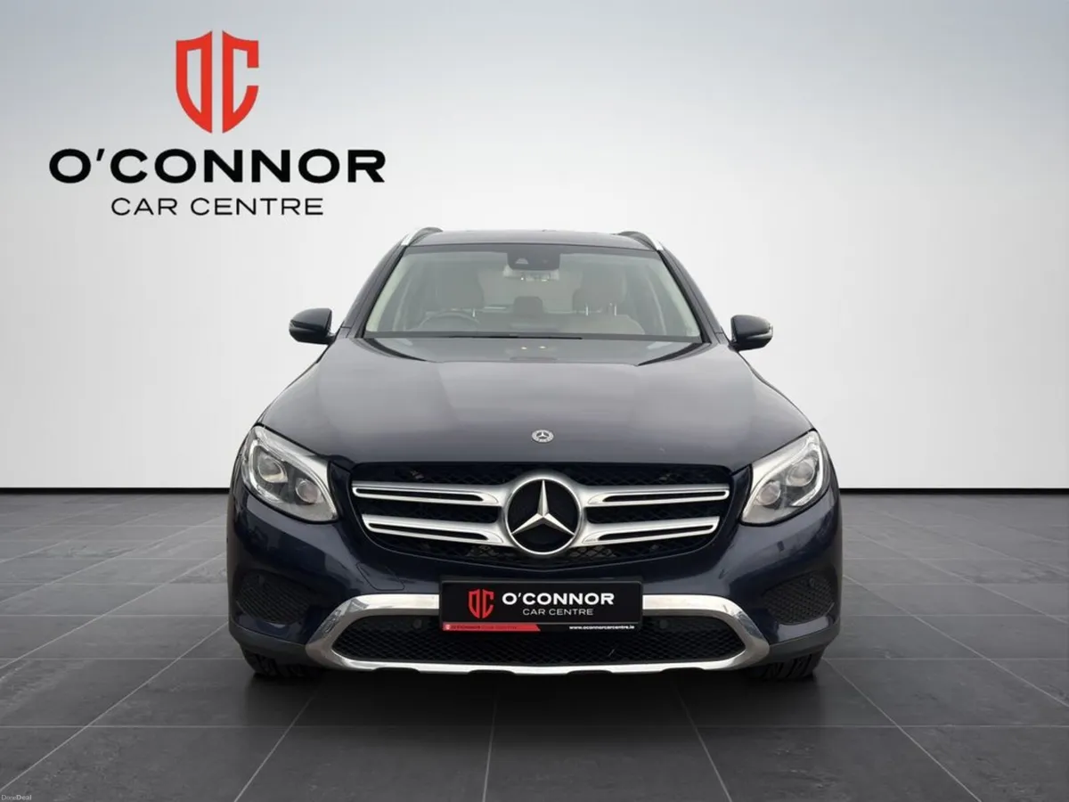 Mercedes-Benz GLC Navy suit, cream interior — dres - Image 2