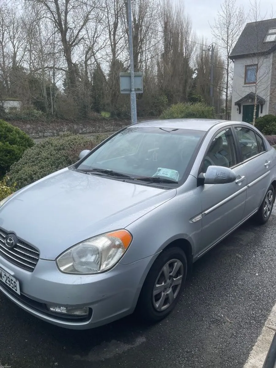 2007 Hyundai Accent - Image 3