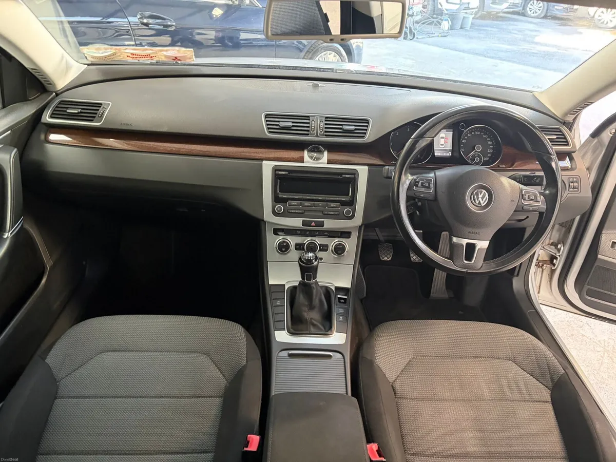 Volkswagen Passat 2013 1.6TDI COMFORTLINE - Image 3